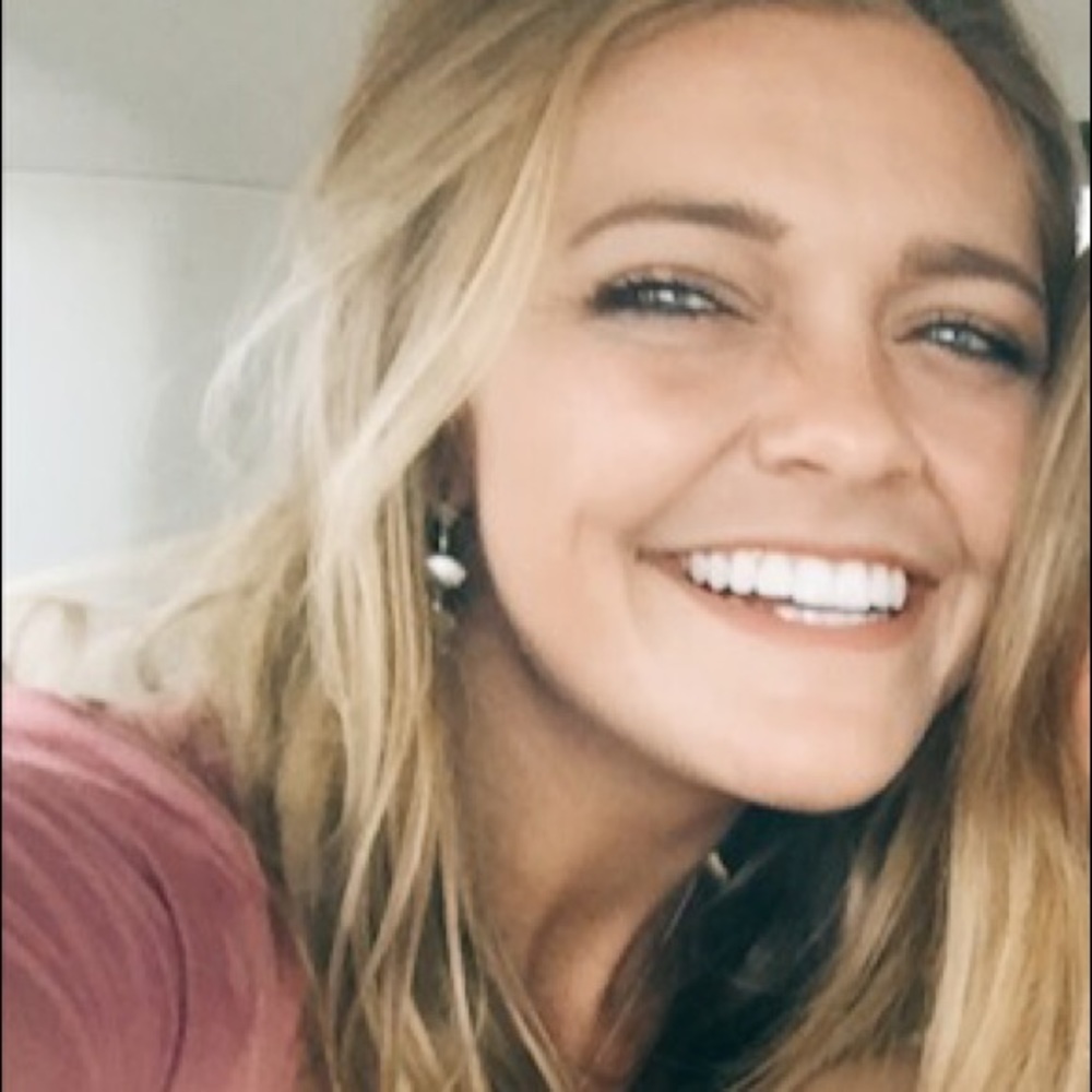 Meet your Posher, Nicole